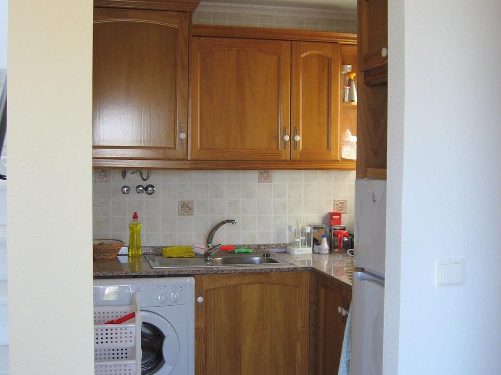 2 Bedroom Cozy Apartment In Torrevieja Exterior photo